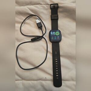 🎀Black Smart Fitness Watch with Heart Rate and Activity Tracking